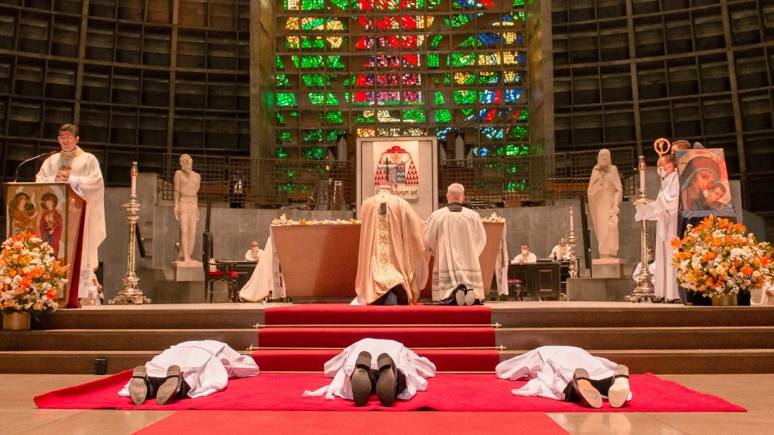 You are currently viewing Seminário Redemptoris Mater celebra as primeiras Ordenações Diaconais.